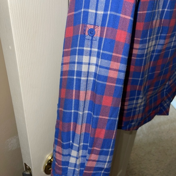 Duluth Trading Co button down flannel - Men’s Small - Picture 5 of 8